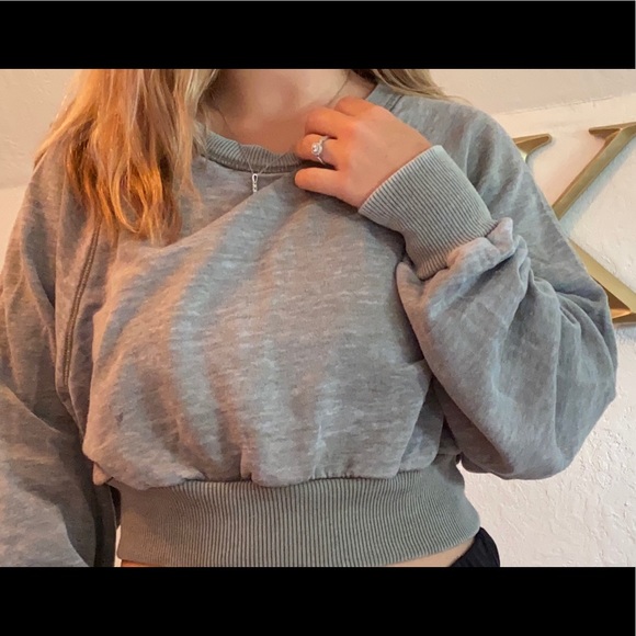 Army Green Long Sleeve Crop Top - Picture 1 of 1